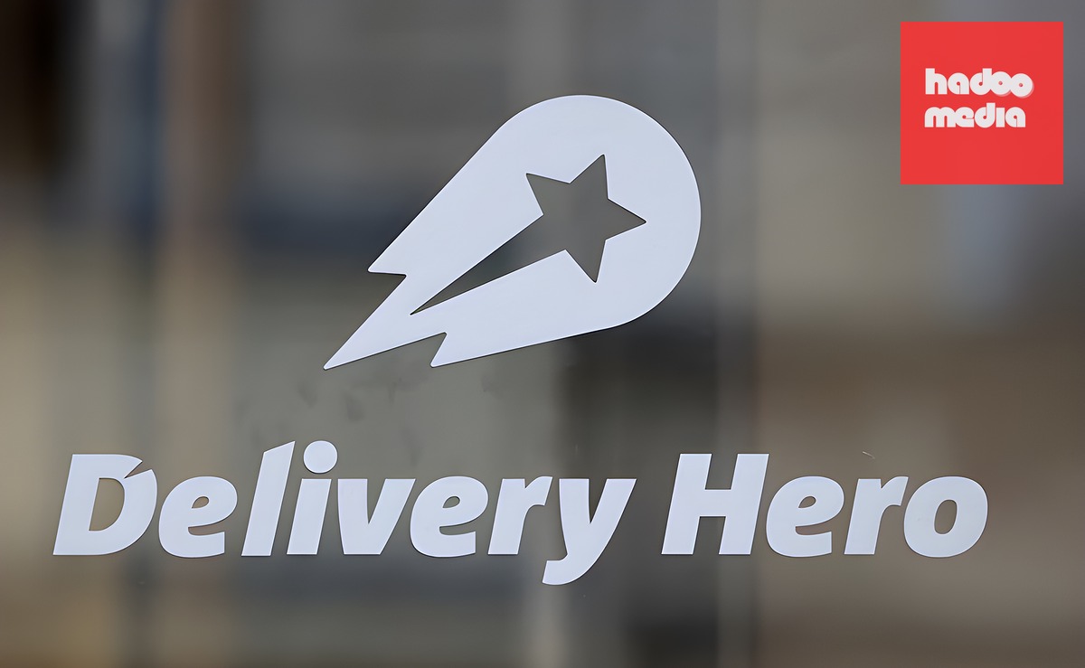 Hình ảnh logo của Delivery Hero tại trụ sở chính của công ty ở Berlin, Đức, ngày 18/8/2020. Ảnh: Reuters