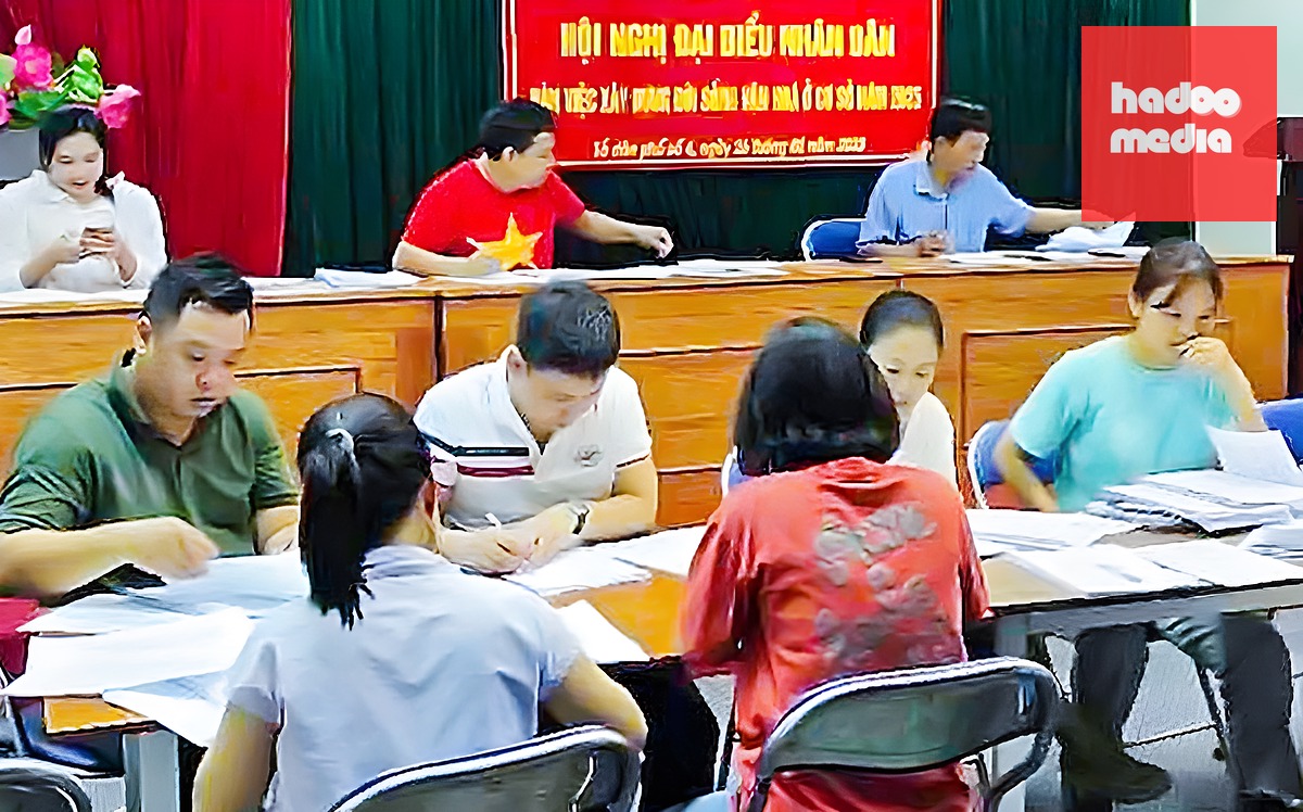 Bộ Nội vụ giải đáp về người hoạt động không chuyên trách đã nhận chế độ có được thi tuyển công chức? - Ảnh 2.