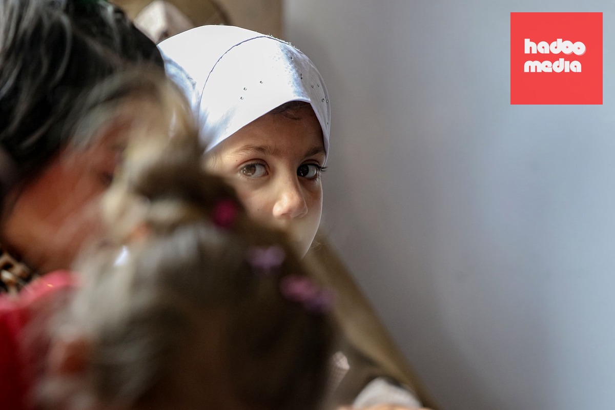 Mnozí Afghánci žijí v naprosté bídě. Ze zoufalství dokonce prodávají své dcery jako služky či nevěsty.