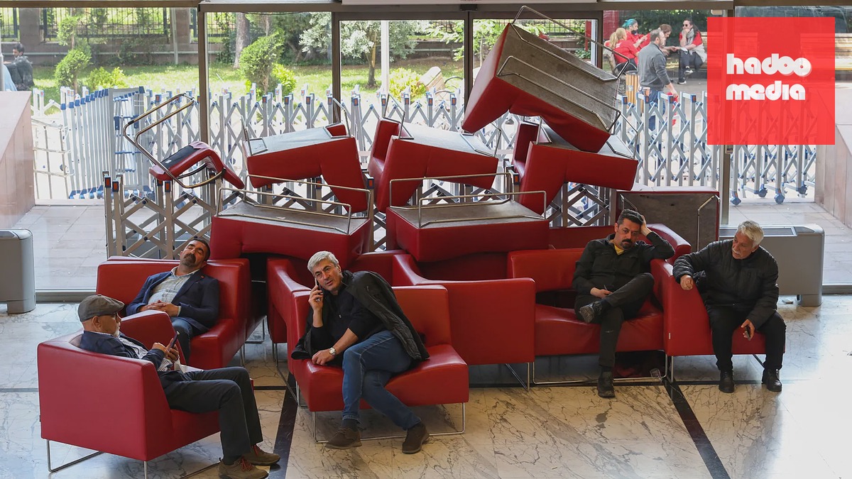 Zabarikádovaní členové CHP v Ankaře