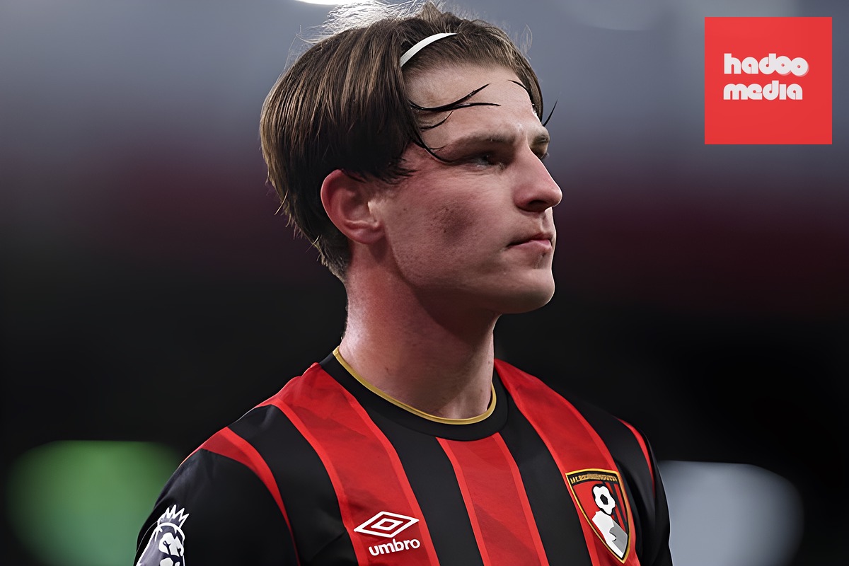 Alex Scott gây ấn tượng trong màu áo Bournemouth.