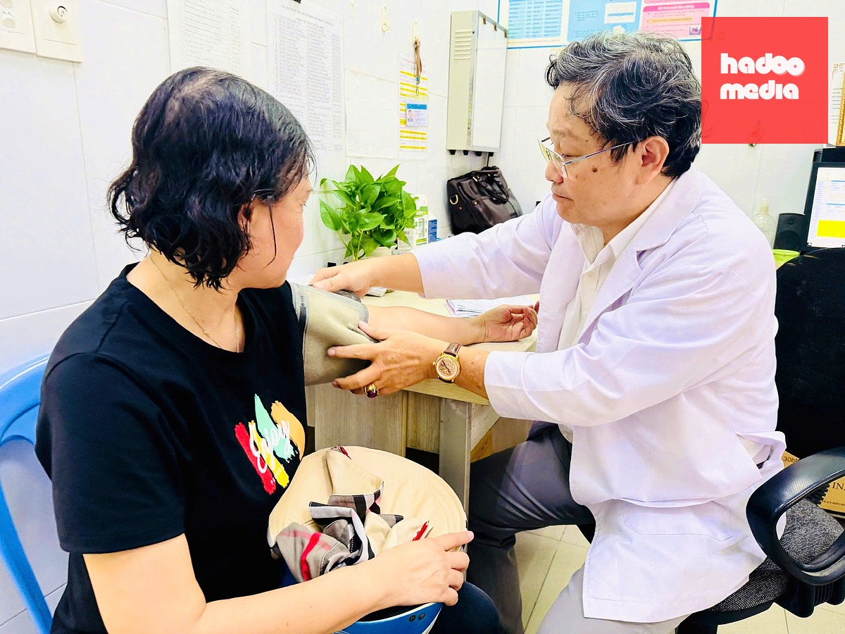 Hoạt động khám tầm soát cho người dân sẽ do chính các bác sĩ chuyên khoa của nhiều bệnh viện đa khoa trên địa bàn TP.HCM thực hiện - Ảnh: THU HIẾN