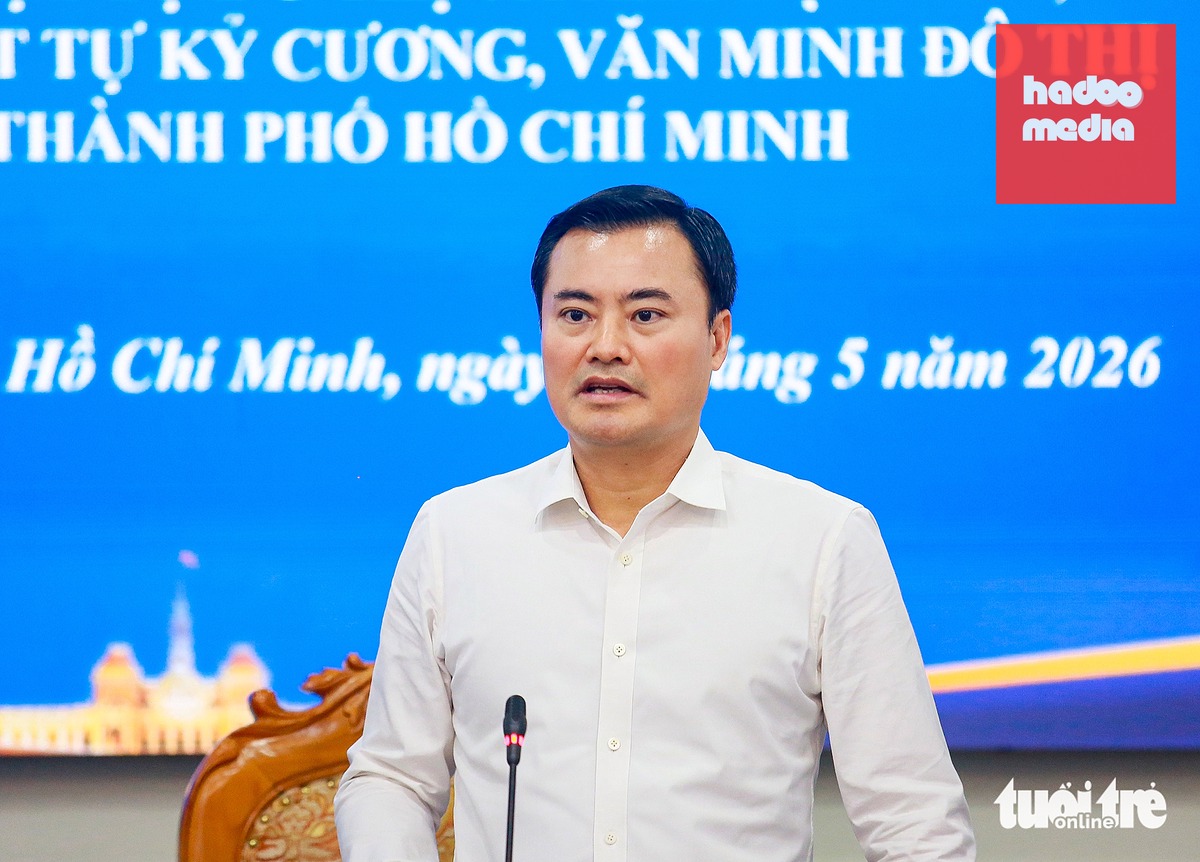 Phó chủ tịch UBND TP.HCM Bùi Xuân Cường phát biểu kết luận tại hội nghị - Ảnh: CHÂU TUẤN