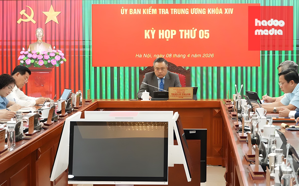Kỷ luật cảnh cáo Giám đốc Sở Nông nghiệp và Môi trường TP Huế - Ảnh 2.