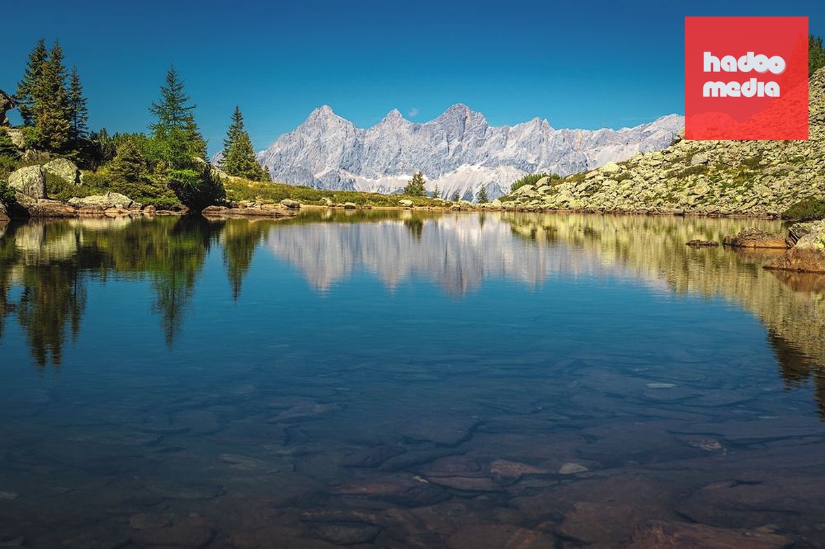 Schladming-Dachstein skýtá půvabné výhledy na poklidné vodní plochy i horské říčky a vodopády.