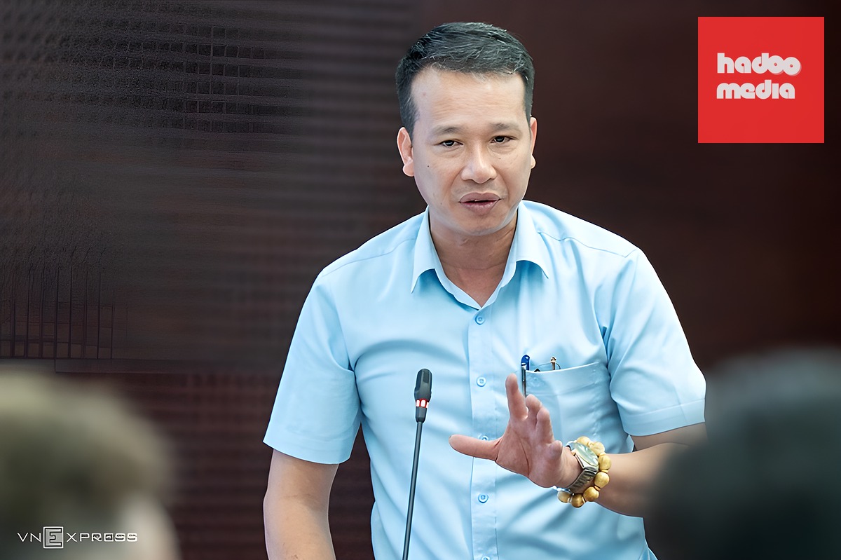 Ông Ngô Lê Quảng nêu kiến nghị với lãnh đạo TP Đà Nẵng về tình trạng xử lý rác thải hiện nay. Ảnh: Nguyễn Đông