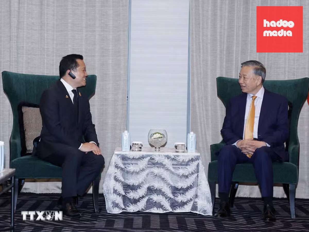 Tổng Bí thư, Chủ tịch nước Tô Lâm tiếp ông Thapana Sirivadhanabhakdi, Chủ tịch điều hành Tập đoàn TCC, Tổng giám đốc Tập đoàn ThaiBev (Thái Lan) - Ảnh: TTXVN