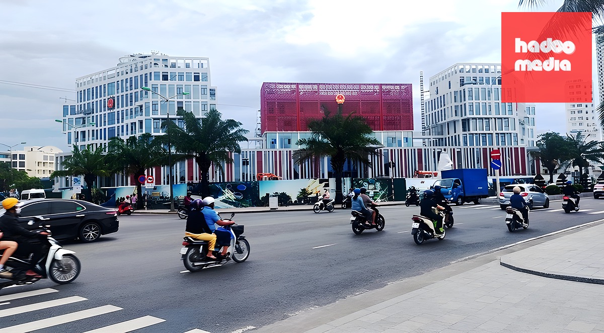 Khánh Hòa nhận người ở cả nước dự tuyển 417 công chức tỉnh và xã, phường  - Ảnh 4.