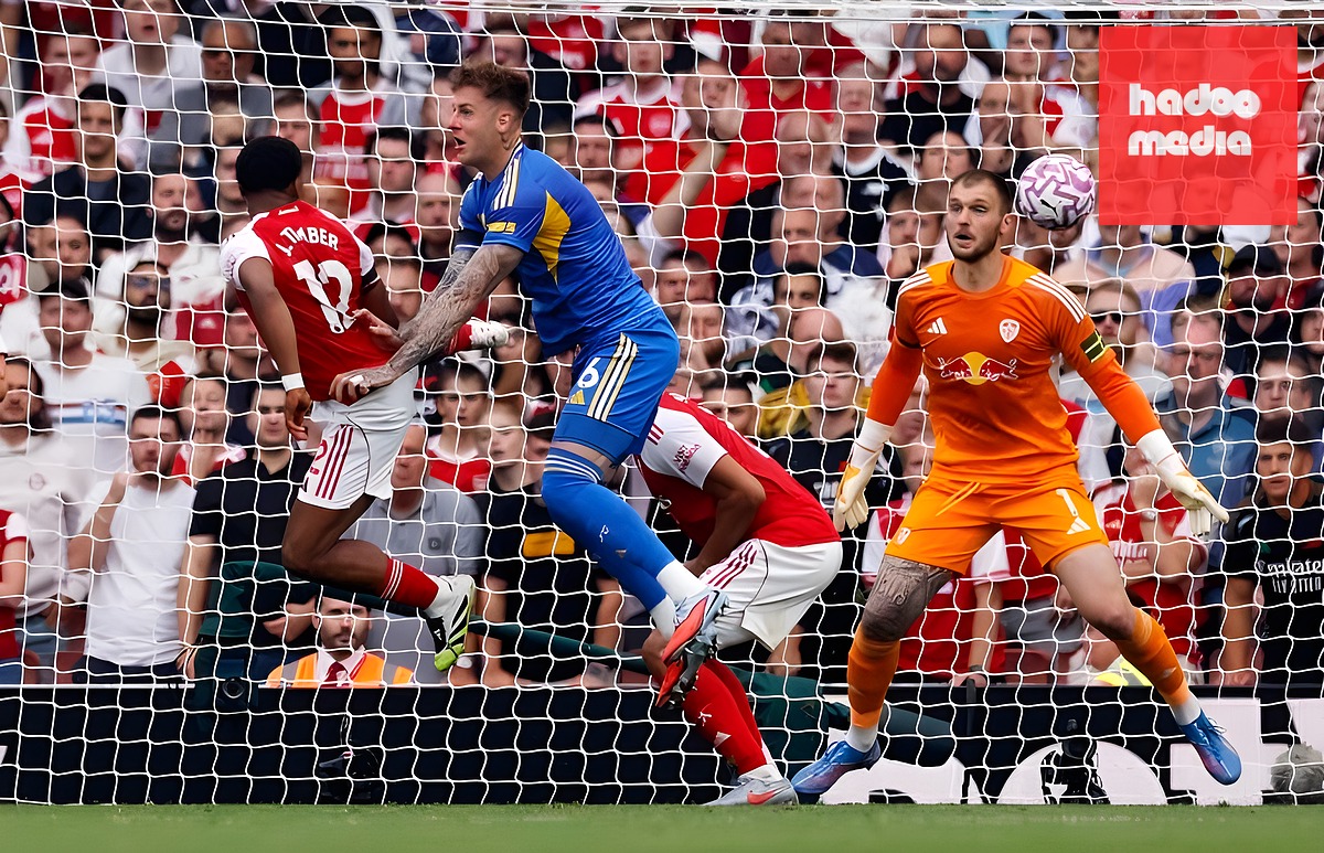 Arsenal rất lợi hại ở những tình huống cố định.