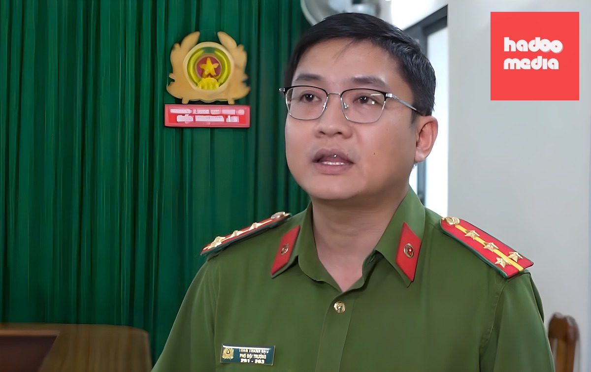 Đại úy Trần Thanh Hậu thông tin về vụ án - Ảnh: Công an TP.HCM