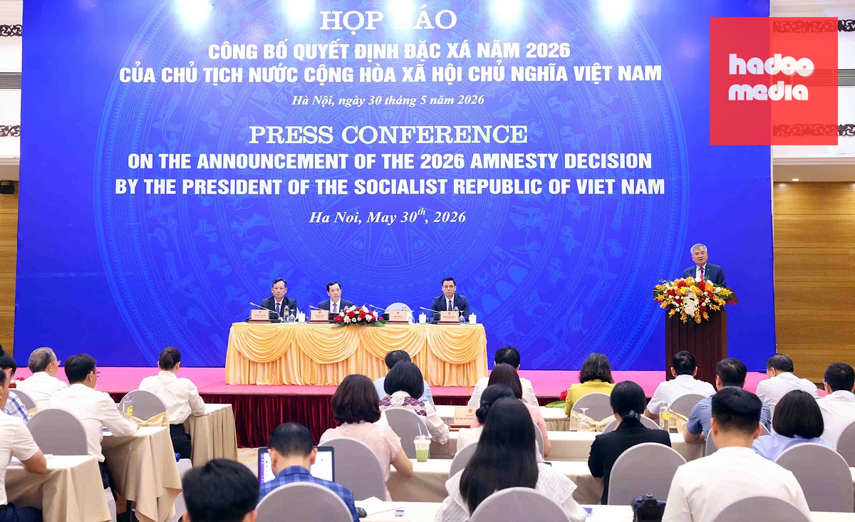 Toàn cảnh họp báo đặc xá - Ảnh: DANH TRỌNG