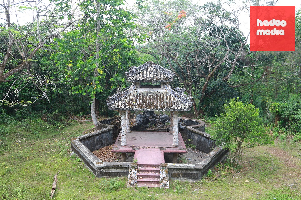Di tích nhà Ngô Đình Cẩn vẫn trong tình trạng hoang phế