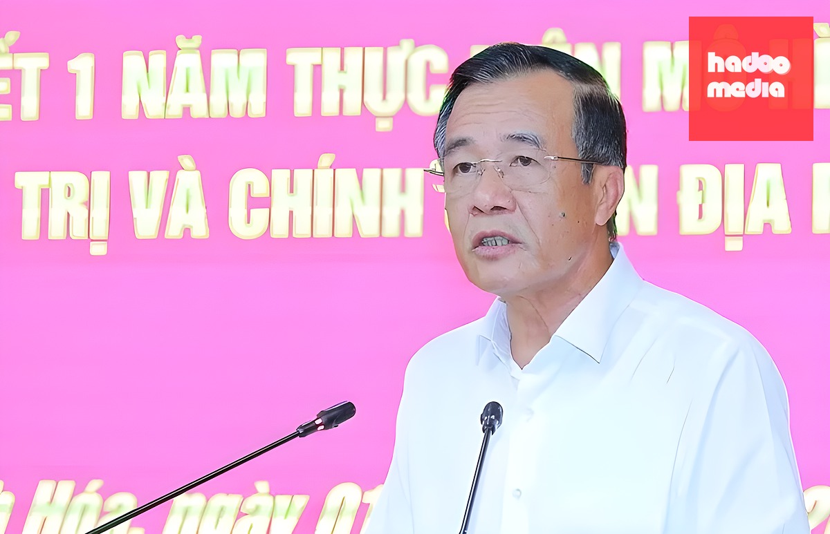 Bí thư Tỉnh ủy Thanh Hóa Lê Đức Thái phát biểu tại hội nghị sơ kết vận hành chính quyền địa phương hai cấp ngày 1/6. Ảnh: Lam Sơn