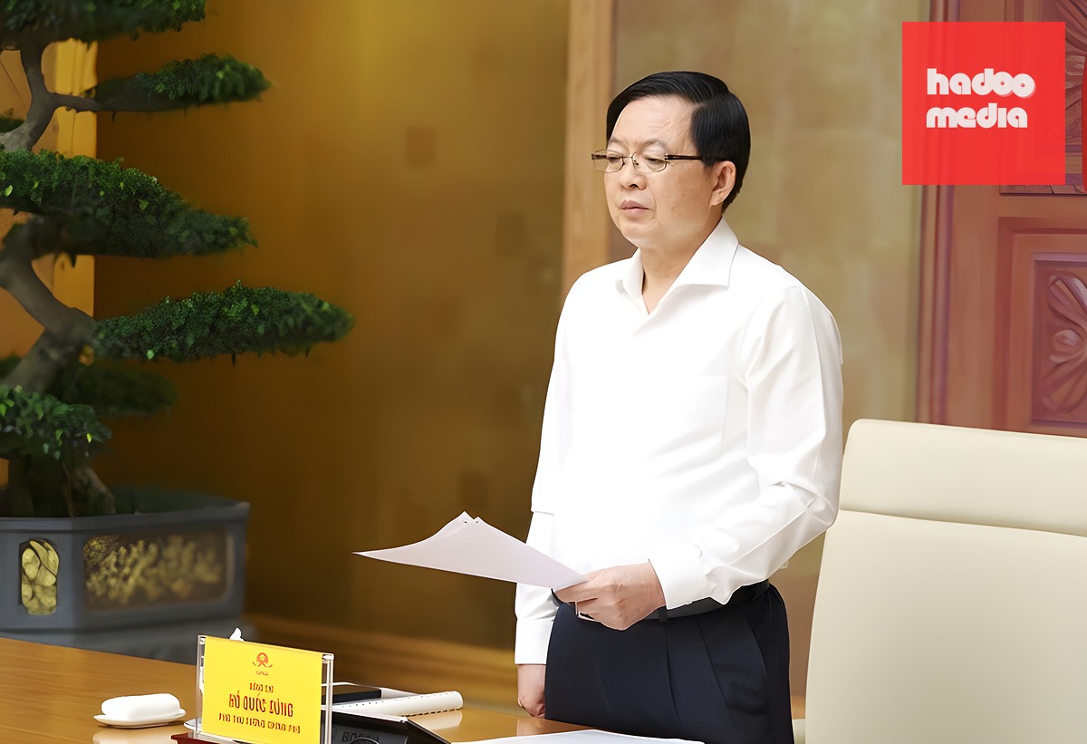 Phó thủ tướng Hồ Quốc Dũng phát biểu tại hội nghị sơ kết đợt cao điểm đấu tranh, ngăn chặn, xử lý hành vi xâm phạm quyền sở hữu trí tuệ, sáng 2/6. Ảnh: Gia Huy