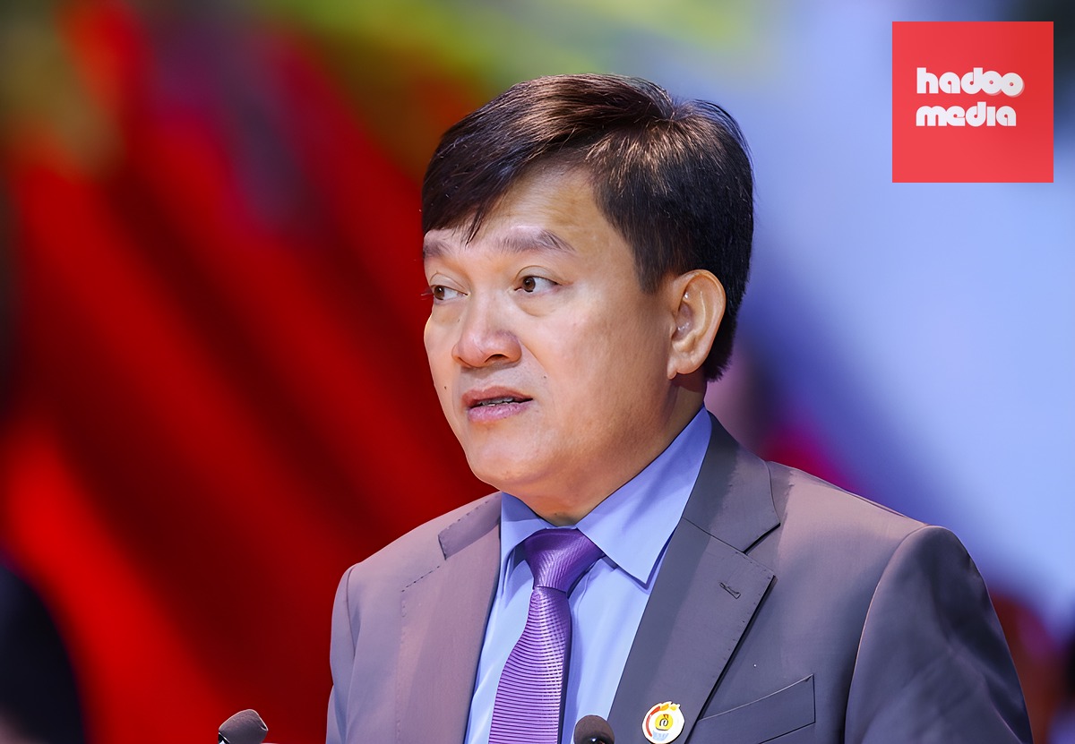 Ông Nguyễn Xuân Hùng, Phó chủ tịch Tổng liên đoàn Lao động Việt Nam, thông tin về Điều lệ Công đoàn sửa đổi, ngày 3/6. Ảnh: Quang Vinh