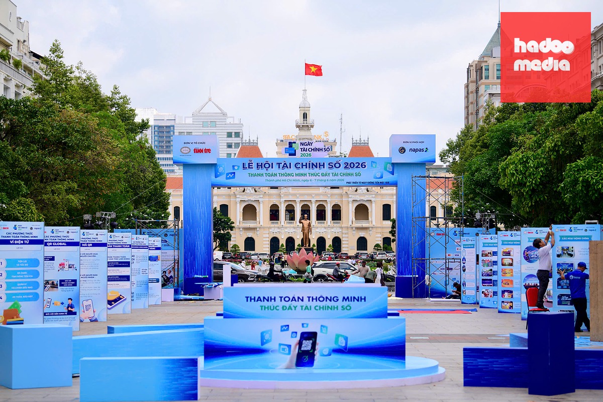 Lễ hội Tài chính số 2026 đang hoàn thành những hạng mục cuối cùng, sẵn sàng chào đón người dân - Ảnh: QUANG ĐỊNH