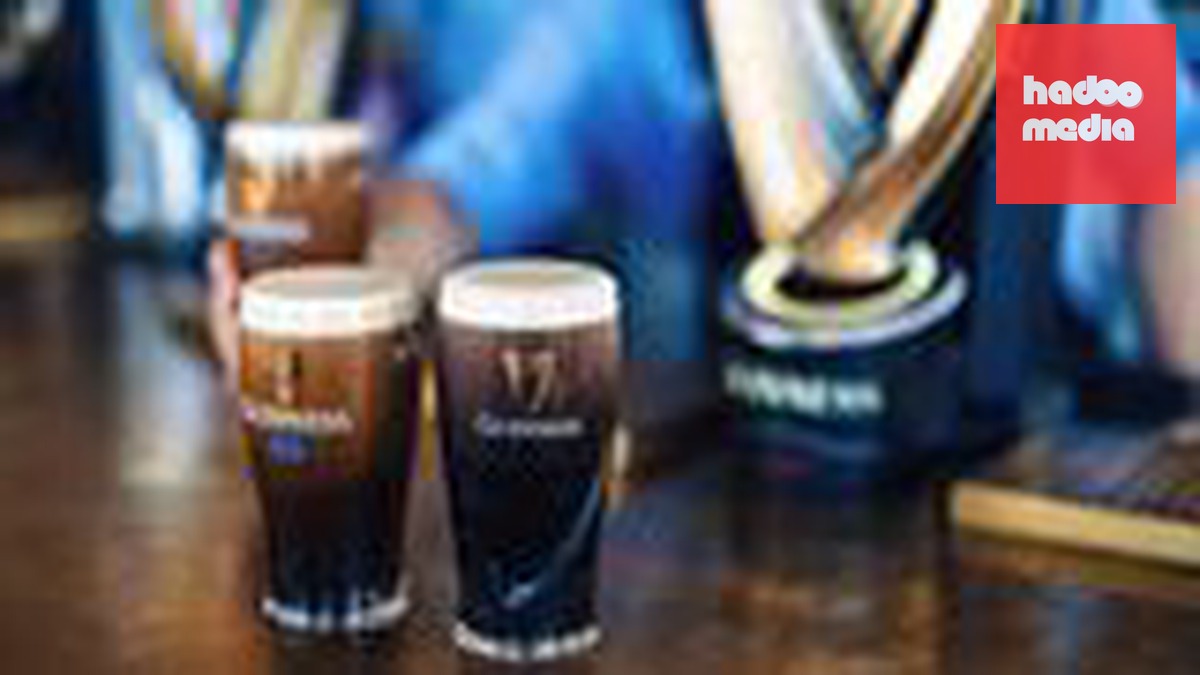 Giá bia Oktoberfest tại Munich tăng gần 2,5%, ảnh hưởng thế nào tới khách tham quan?