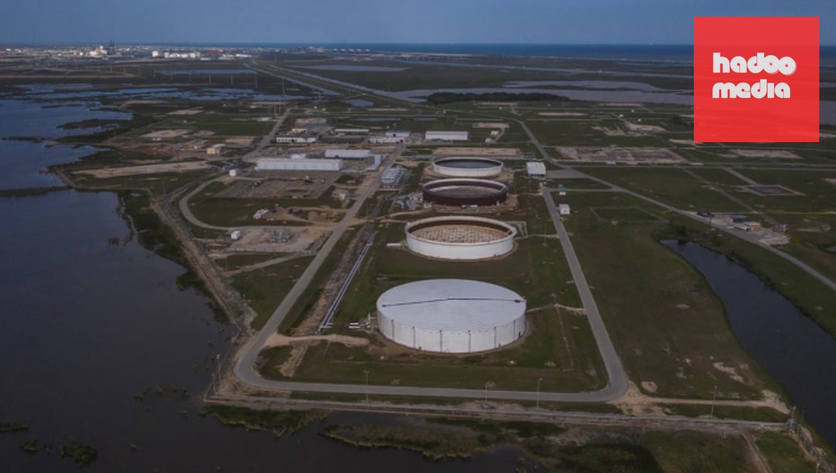 Kho dự trữ dầu chiến lược của Mỹ tại Freeport, Texas tháng 4/2020. Ảnh: Reuters
