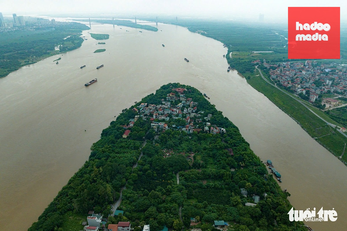 Hơn 240.000 người dân trong phạm vi ảnh hưởng của dự án Trục đại lộ cảnh quan sông Hồng - Ảnh: NAM TRẦN
