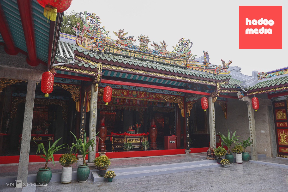 Từ đường 145 tuổi trong bệnh viện TP HCM được trùng tu khang trang