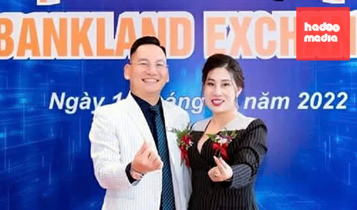Nhóm lãnh đạo Công ty Bankland trong một sự kiện kêu gọi nhà đầu tư - Ảnh: TL
