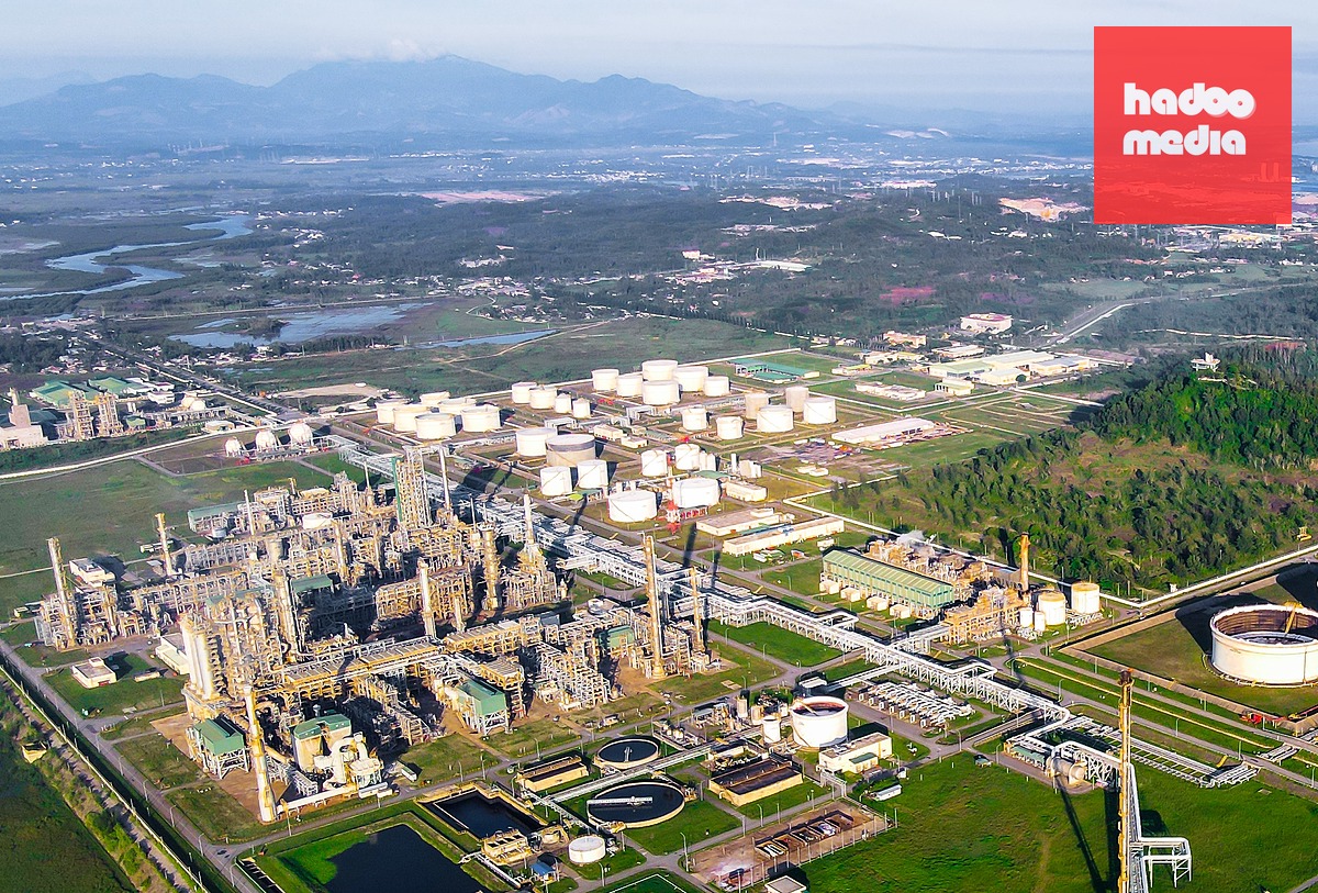 Một góc Khu kinh tế Dung Quất - Ảnh: TRẦN MAI