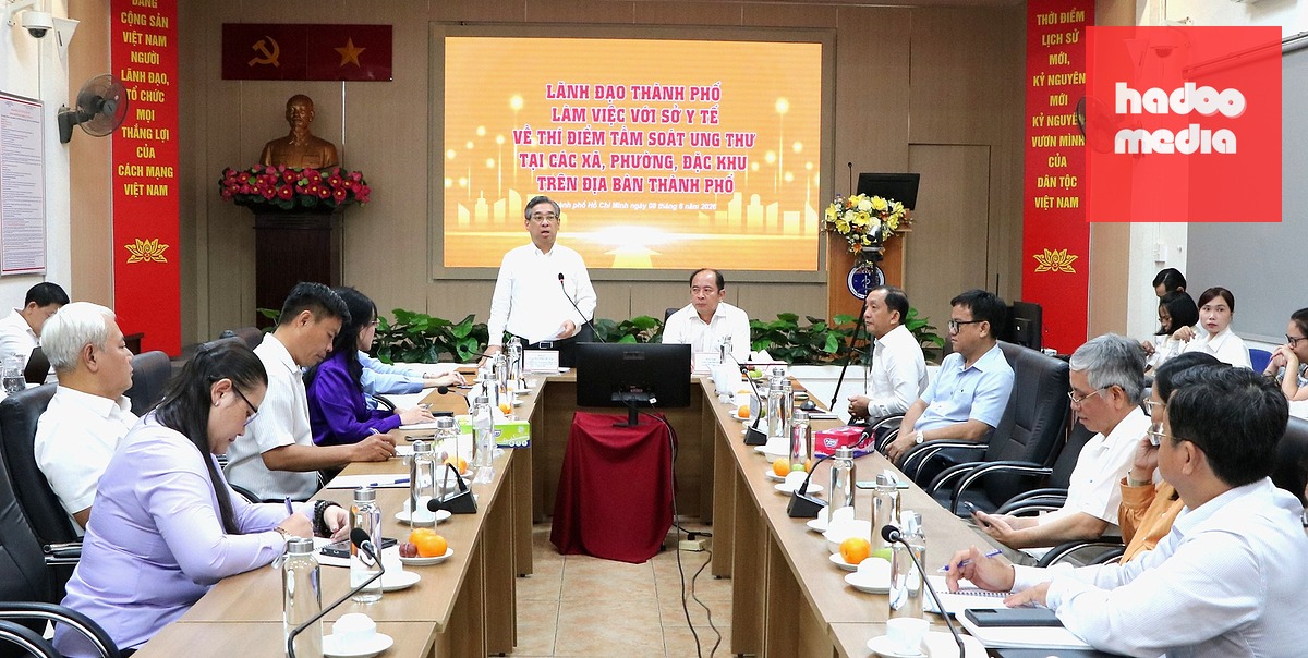 Ủy viên Trung ương Đảng, Phó bí thư Thành ủy Nguyễn Phước Lộc tại buổi làm việc - Ảnh: THU HIẾN