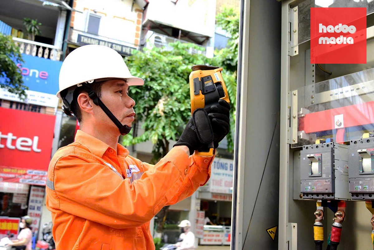 EVN ghi nhận mức lãi trong năm 2025 giúp xóa lỗ lũy kế toàn tập đoàn nhưng công ty mẹ (EVN) vẫn còn lỗ lũy kế - Ảnh: A.HIỆP