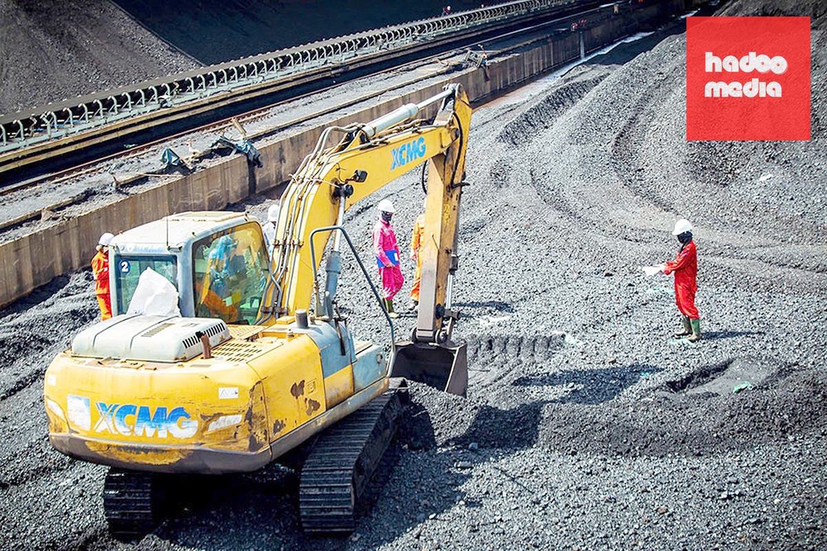 Công ty mẹ (EVN) trực tiếp nắm giữ 100% vốn tại các tổng công ty phát điện - Ảnh: P.THẢO