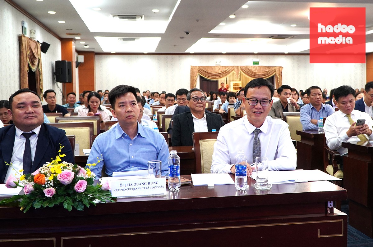Hàng trăm chuyên gia, nhà khoa học, doanh nghiệp tham gia hiến kế phát triển nhà ở cho thuê - Ảnh: ÁI NHÂN