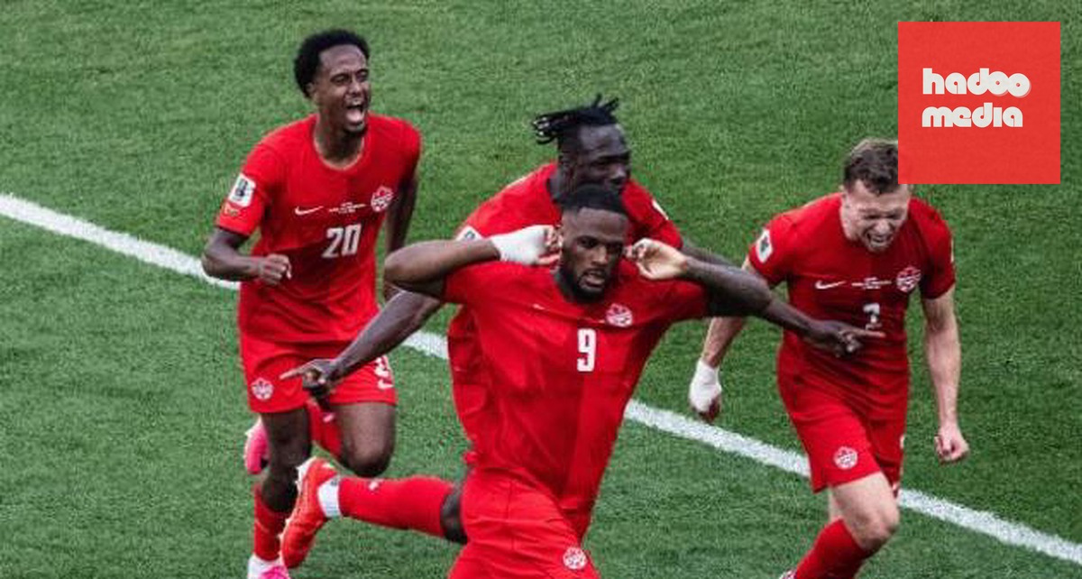 Canada giành điểm đầu tiên trong lịch sử World Cup.