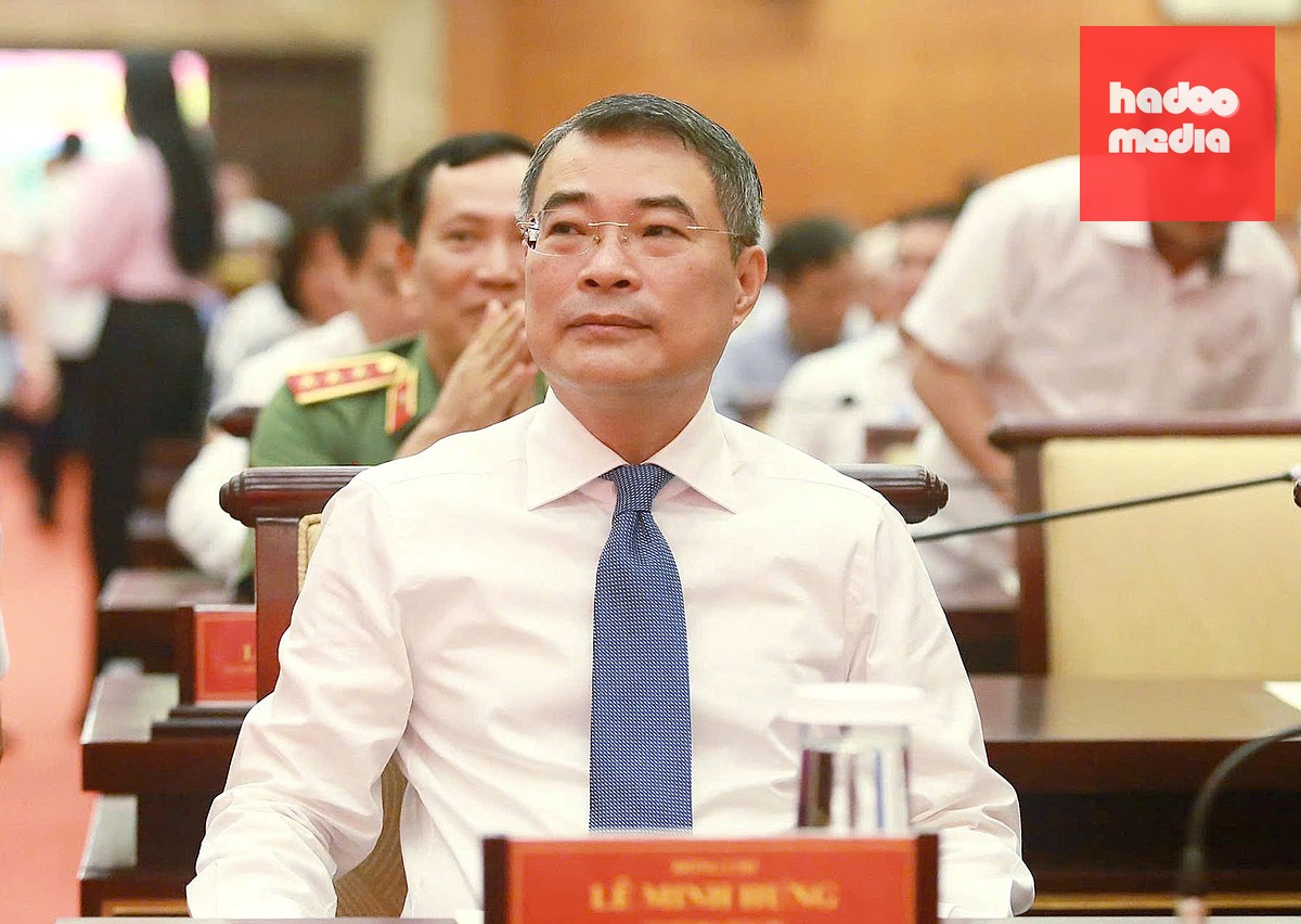 Thủ tướng Lê Minh Hưng tại buổi làm việc với Ban Thường vụ Thành ủy TP.HCM - Ảnh: CHÂU TUẤN