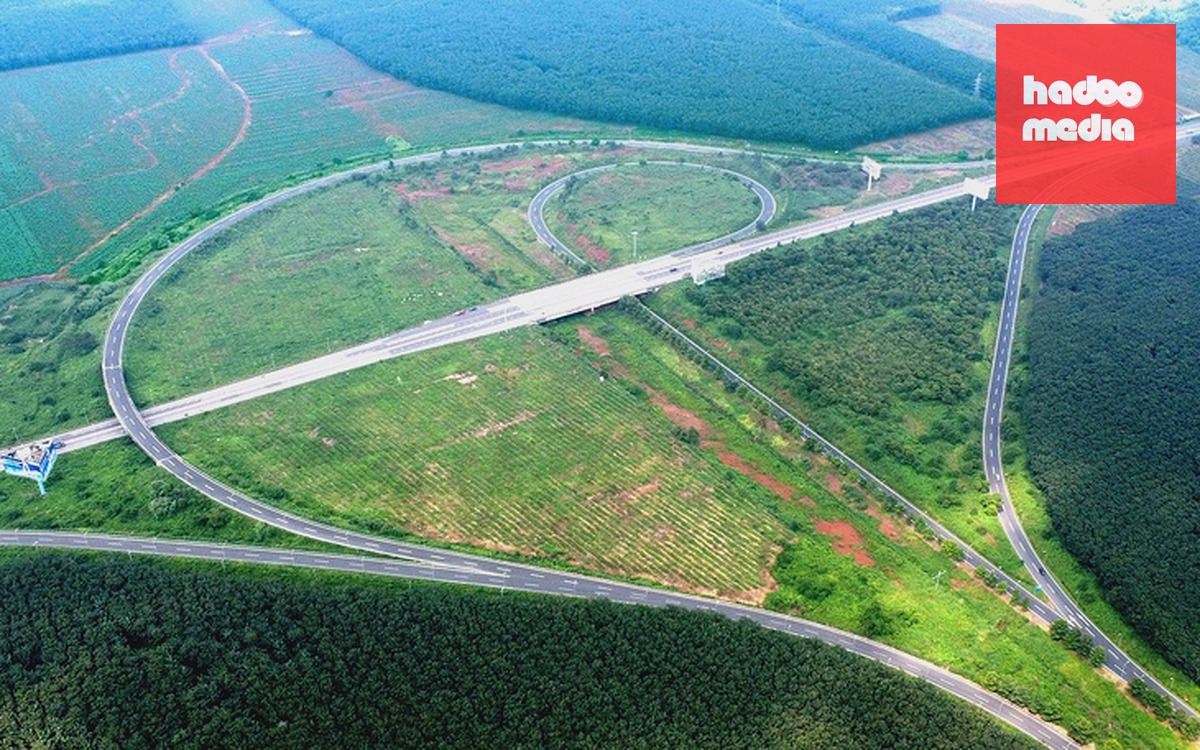 Bộ Xây dựng đề nghị Đồng Nai bàn giao toàn bộ mặt bằng đường cao tốc Dầu Giây - Tân Phú trước 30-6 - Ảnh 2.