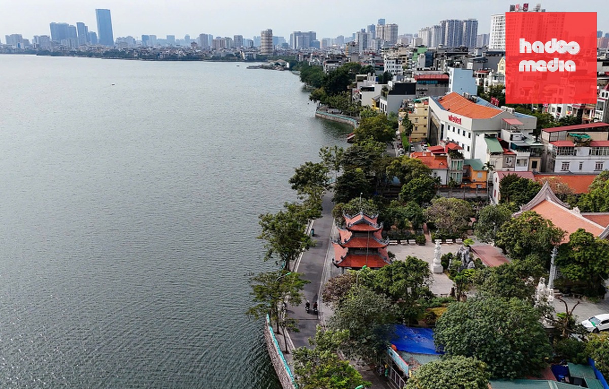 Một góc Hồ Tây nhìn từ trên cao. Ảnh: Hoàng Phong