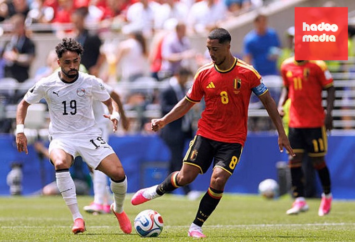Youri Tielemans (6.8): Thi đấu không hiệu quả trong hiệp một nhưng khởi sắc hơn ở hiệp hai, chính anh là người châm ngòi cho Meunier thoát xuống dẫn đến bàn thắng.

Leandro Trossard (6.9): Sở hữu pha giật gót kiến tạo cơ hội xuất sắc cho Meunier, tuy nhiên anh không duy trì được mối đe dọa tấn công mạnh mẽ như người đồng đội.

Kevin De Bruyne (6.6): Vẫn là người dễ tạo đột biến nhất với cú đá phạt trúng cột dọc. Tuy nhiên, nhìn chung màn trình diễn của anh chưa đúng như kỳ vọng khi bỏ lỡ những cơ hội ngon ăn.

Jeremy Doku (6.9): Tận dụng tốt tốc độ và khả năng rê dắt để gây lúng túng cho đối phương, nhưng kỹ năng dứt điểm vẫn gây thất vọng khi cơ hội đến.

Charles De Ketelaere (6.5): Màn trình diễn mờ nhạt khi chỉ tạo ra một cơ hội và không sút trúng đích lần nào, nguy cơ lớn phải ngồi dự bị trận tới.