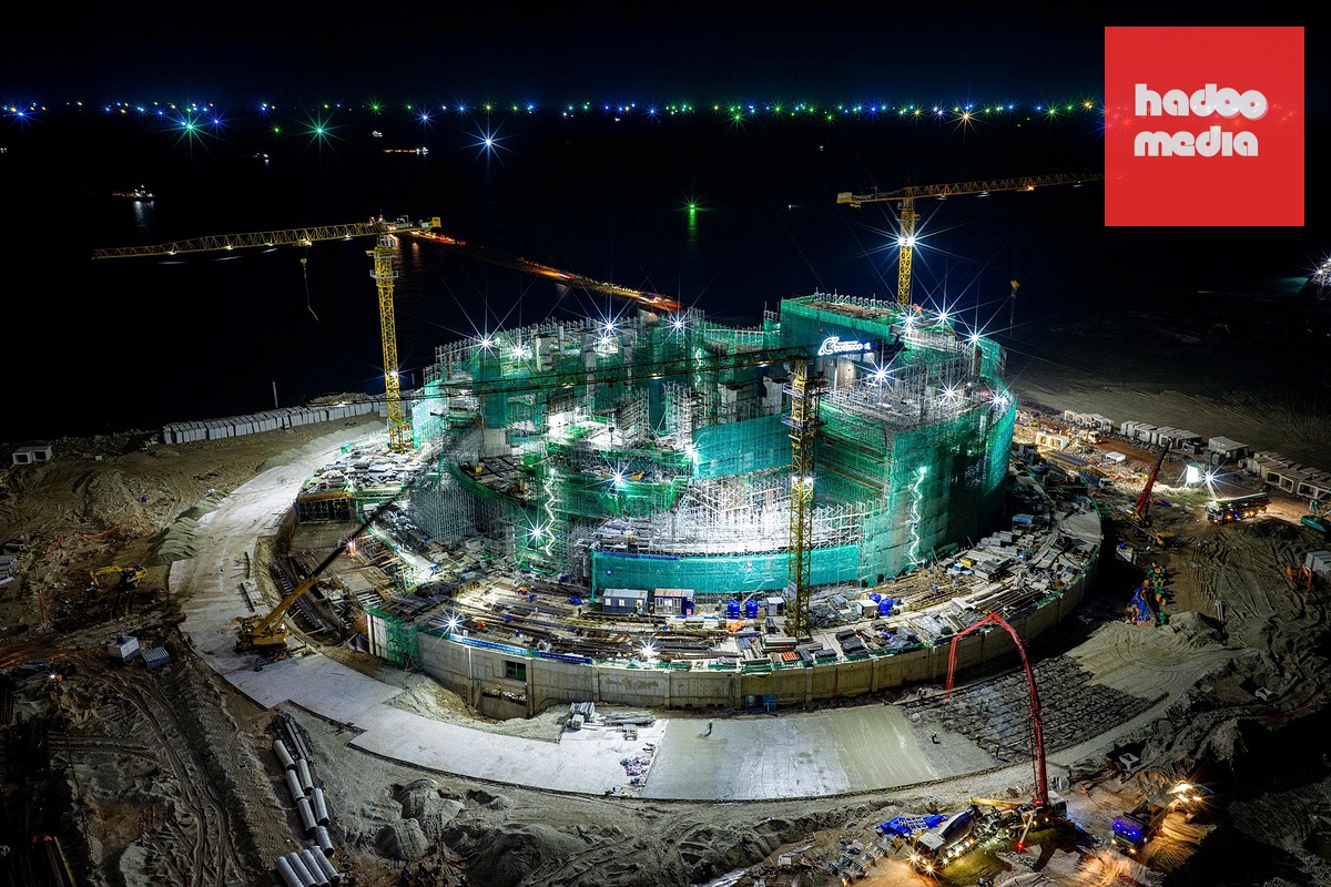 Nhà hát đa năng phục vụ APEC 2027 dần hoàn thành