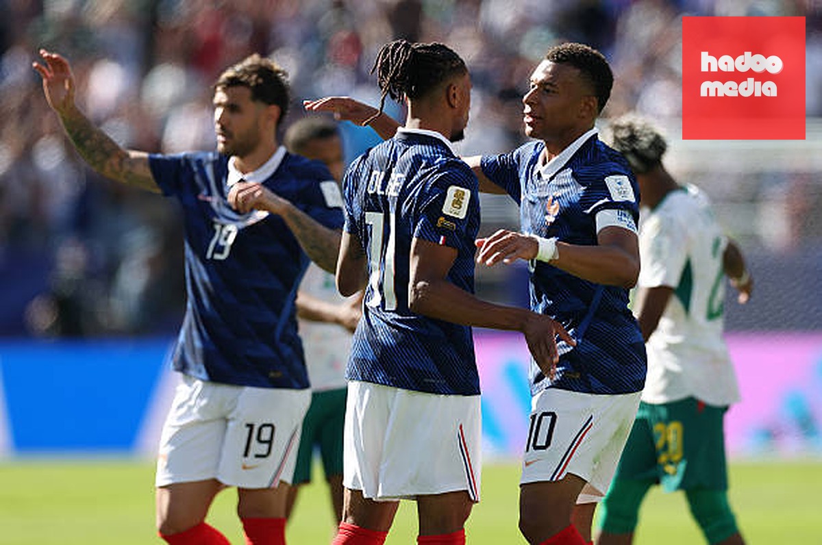 Mbappe giúp ĐT Pháp vượt khó trước Senegal.