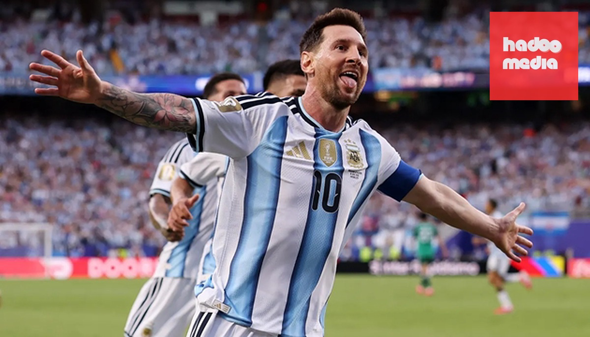 Lionel Messi lập hat-trick ngay trận khai màn World Cup của Argentina.