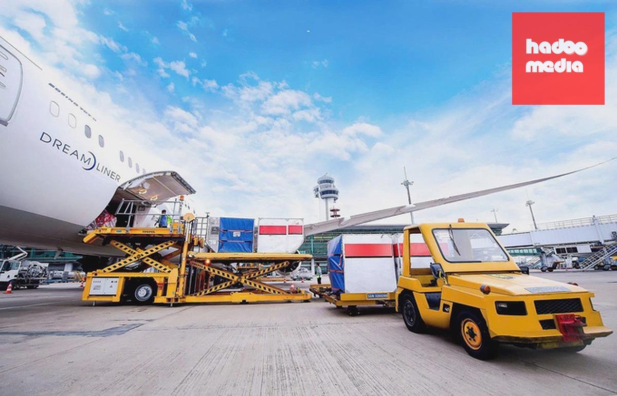 Xe đẩy của SAGS phục vụ mặt đất tại sân bay Tân Sơn Nhất. Ảnh: Website công ty