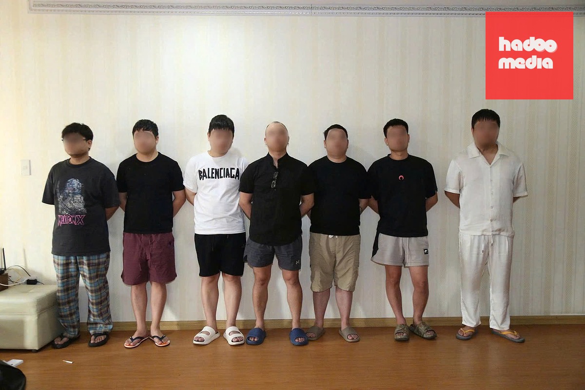 Phát hiện 23 người nước ngoài lưu trú trái phép, nghi điều hành đường dây lừa đảo qua mạng - Ảnh 3.