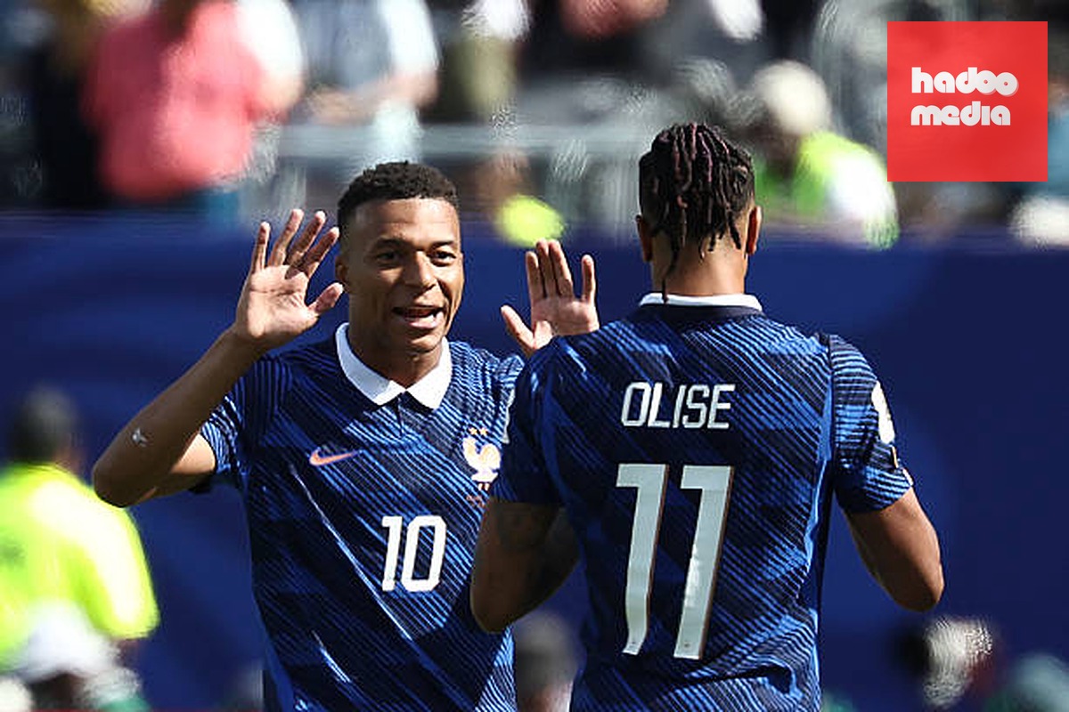 Sự thăng hoa của Michael Olise và Kylian Mbappe khiến Ousmane Dembele gặp khó.