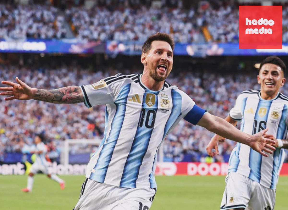 Messi lập cú hattrick ấn tượng.