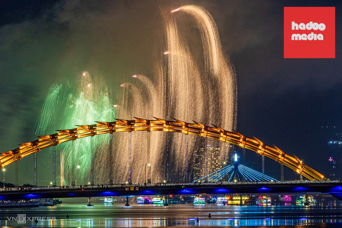 Đội Trung Quốc kể chuyện Tây Du Ký bằng pháo hoa tại Đà Nẵng