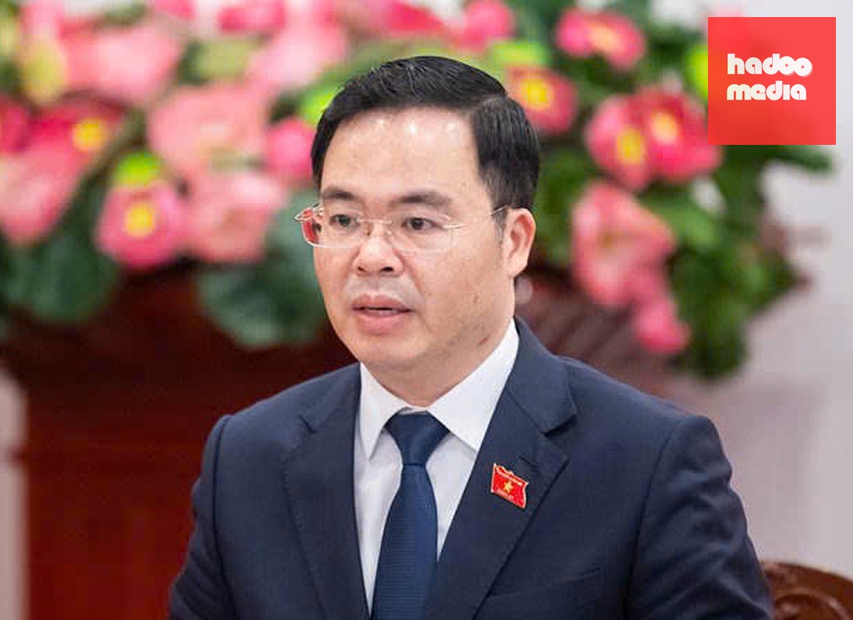 Đại biểu TRẦN VĂN KHẢI (Phó chủ nhiệm Ủy ban Khoa học - Công nghệ và Môi trường của Quốc hội)