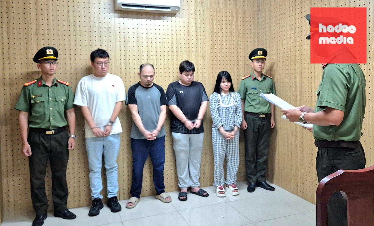 Công an TP.HCM khởi tố nhiều bị can tổ chức cho 85 người Trung Quốc lưu trú trái phép tại nhà nghỉ Bảo Ly ở phường Thuận Giao - Ảnh: Công an TP.HCM