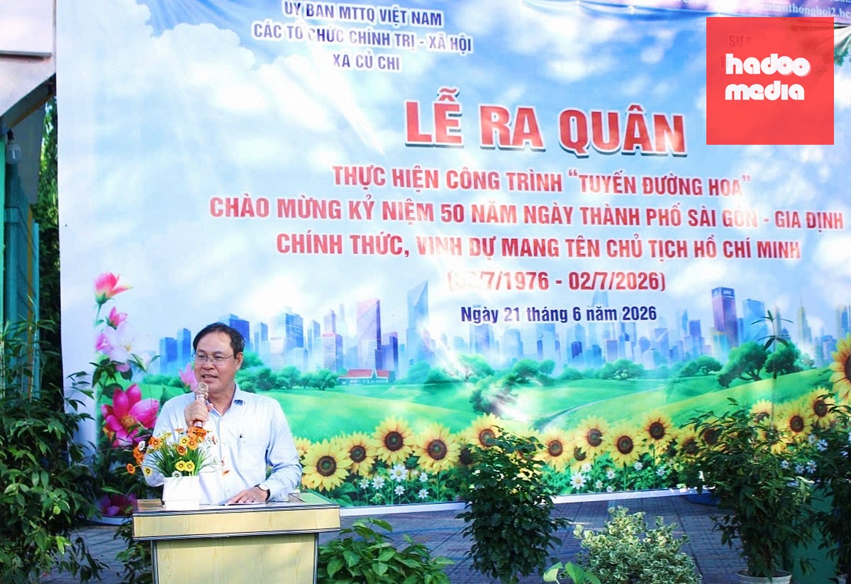 Ông Nguyễn Thành Trung phát biểu tại buổi lễ ra quân thực hiện công trình "Tuyến đường hoa"