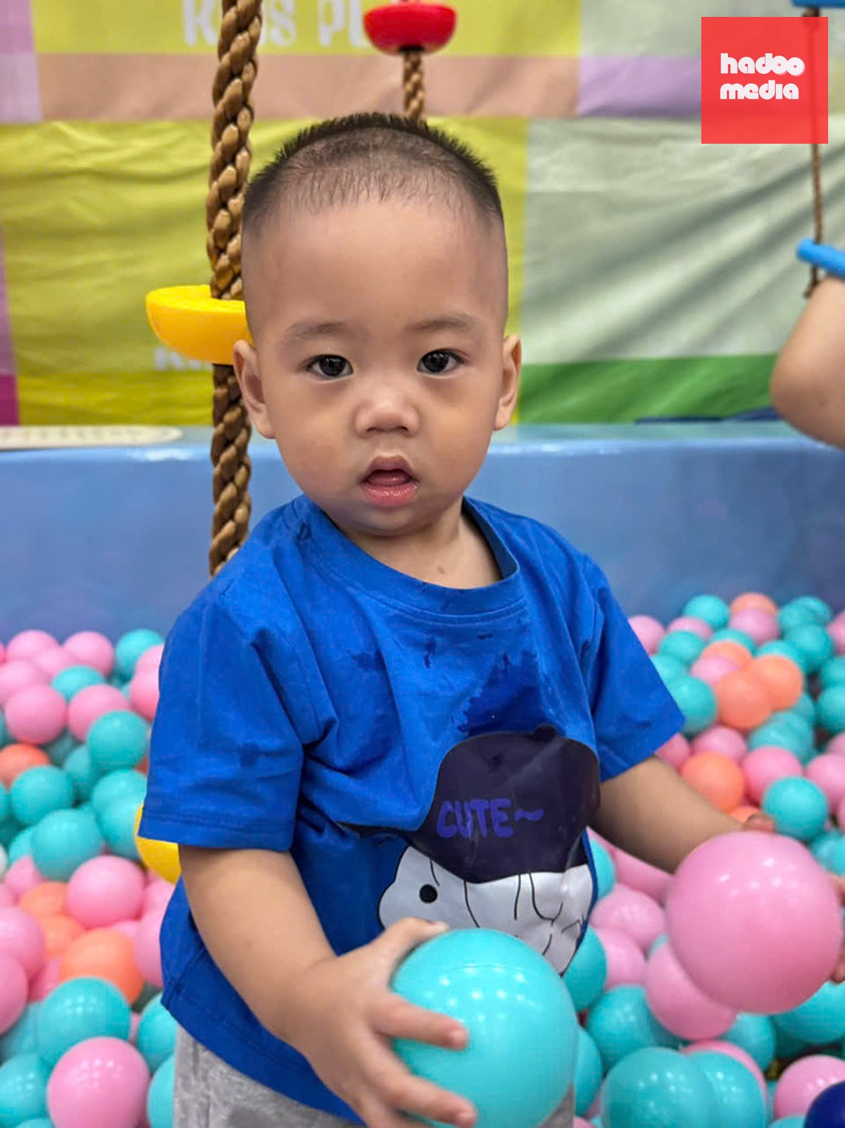 Bé Hữu An đang điều trị bệnh hiếm gặp. Ảnh: Gia đình cung cấp