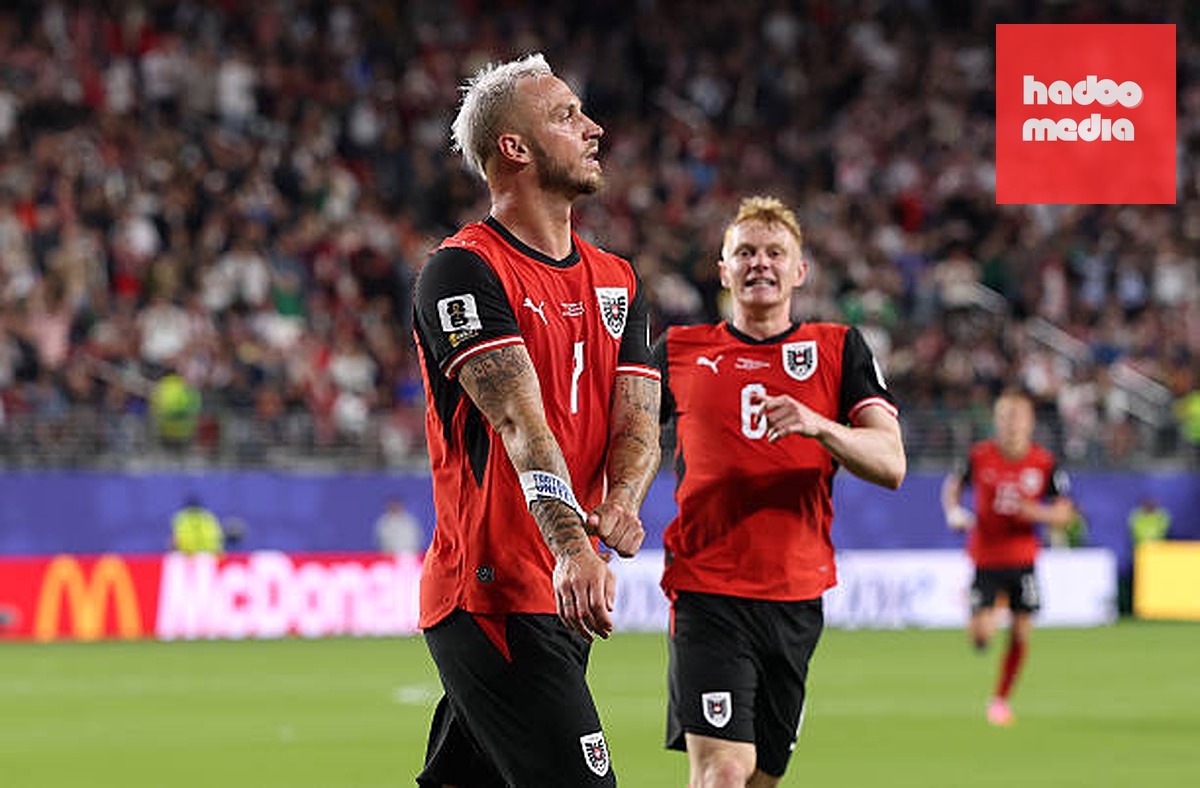 Bên cạnh Kalajdzic, Áo còn có một "hộ pháp" khác trên hàng công là Arnautovic.
