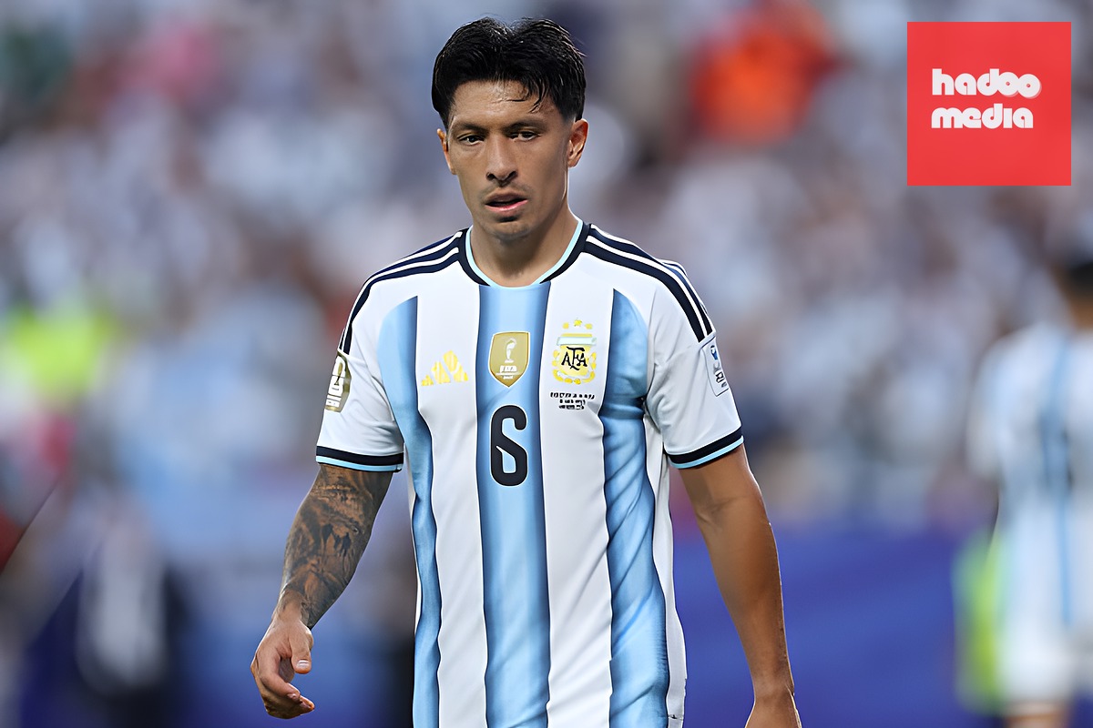 Lisandro Martinez (7.8): Hậu vệ của Manchester United có một màn trình diễn gần như không tì vết. Anh dễ dàng hóa giải các mối đe dọa từ Michael Gregoritsch cũng như các mũi nhọn tấn công khác bên phía đội bạn.

Facundo Medina (7.3): Một trận đấu ấn tượng của hậu vệ cánh trái này. Anh không chỉ phòng ngự quyết liệt mà còn trực tiếp đóng góp một đường kiến tạo cho bàn thắng mở tỷ số của Lionel Messi. 

Enzo Fernandez (7.3): Trong vai trò một tiền vệ tấn công tự do, ngôi sao của Chelsea đã thể hiện nhãn quan sắc bén khi tung ra đường chuyền dẫn đến quả phạt đền. Dù bỏ lỡ một vài cơ hội dứt điểm ở cuối trận, tuy nhiên, tinh thần chiến đấu của anh vẫn là điểm cộng lớn.

Alexis Mac Allister (7.1): Đảm nhận vai trò mỏ neo nơi tuyến giữa, Mac Allister đã làm tốt việc bọc lót cho hàng thủ và điều tiết nhịp độ trận đấu. Dù vậy, anh vẫn cần tiết chế hơn trong một vài tình huống tắc bóng hơi quá mức cần thiết.

Rodrigo De Paul (6.9): "Vệ sĩ" của Lionel Messi tiếp tục hoàn thành tốt nhiệm vụ càn quét và bảo vệ hành lang cánh phải. Lối chơi nhiệt huyết của anh giúp Argentina duy trì được sự cân bằng trong đội hình.

Thiago Almada (7.2): Tình huống xử lý thông minh bỏ bóng cho Lionel Messi ghi bàn đã cho thấy tài năng thiên bẩm của cầu thủ đang chơi cho Atletico Madrid. Điểm đáng quý nhất ở anh chính là thái độ thi đấu lăn xả, luôn nỗ lực hết mình vì tập thể.

Lionel Messi (8.3): Dù đã cận kề tuổi 39, Lionel Messi vẫn chứng minh mình là linh hồn của đội bóng. Bỏ qua phong cách chạy đà đá phạt đền có phần "lạ lẫm", anh vẫn lạnh lùng dứt điểm thành công và hoàn tất cú đúp ở những giây cuối cùng của trận đấu. 

Lautaro Martinez (7): Duy trì lối đá xông xáo và giàu năng lượng, tiền đạo của Inter Milan đã đem về một quả phạt đền sau pha đột phá dũng mãnh. Tuy nhiên, việc thiếu đi những cơ hội dứt điểm rõ rệt vẫn là một dấu hỏi mà Lionel Scaloni cần lưu tâm.

Chấm điểm các cầu thủ Argentina. Ảnh: Bongda.com.vn.