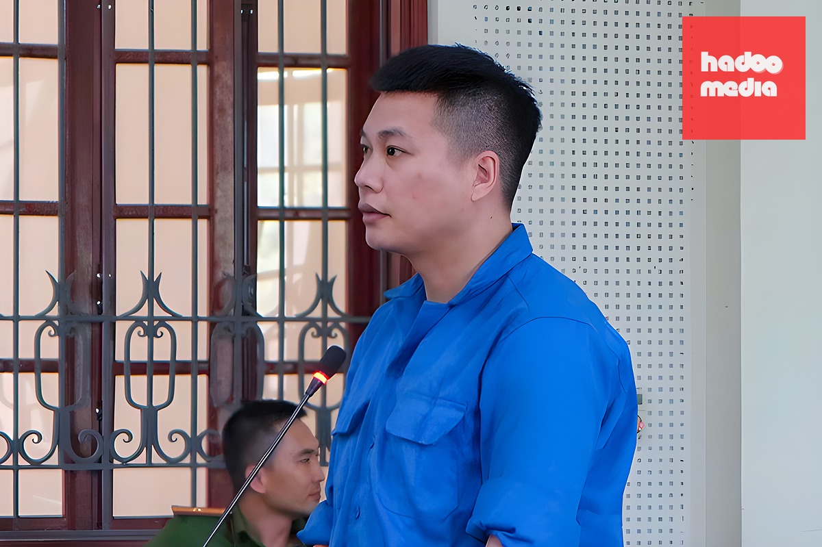 Bị cáo Ba tại tòa, chiều 23/6. Ảnh: Hùng Lê